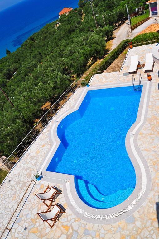 Pyrgos Zante Suites Аликанас Экстерьер фото