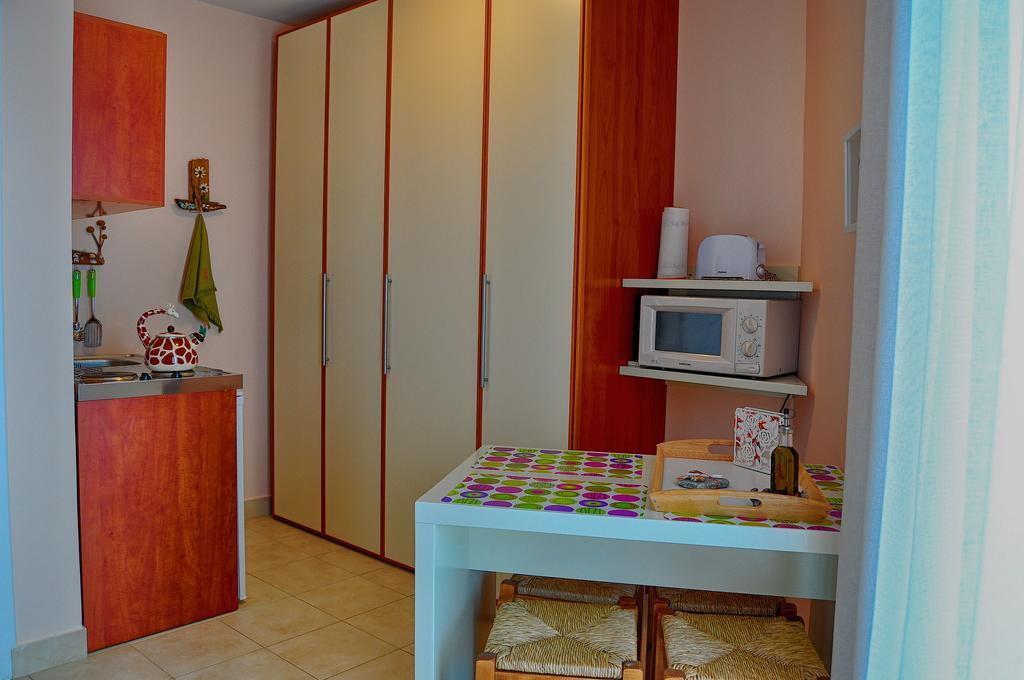 Pyrgos Zante Suites Аликанас Экстерьер фото